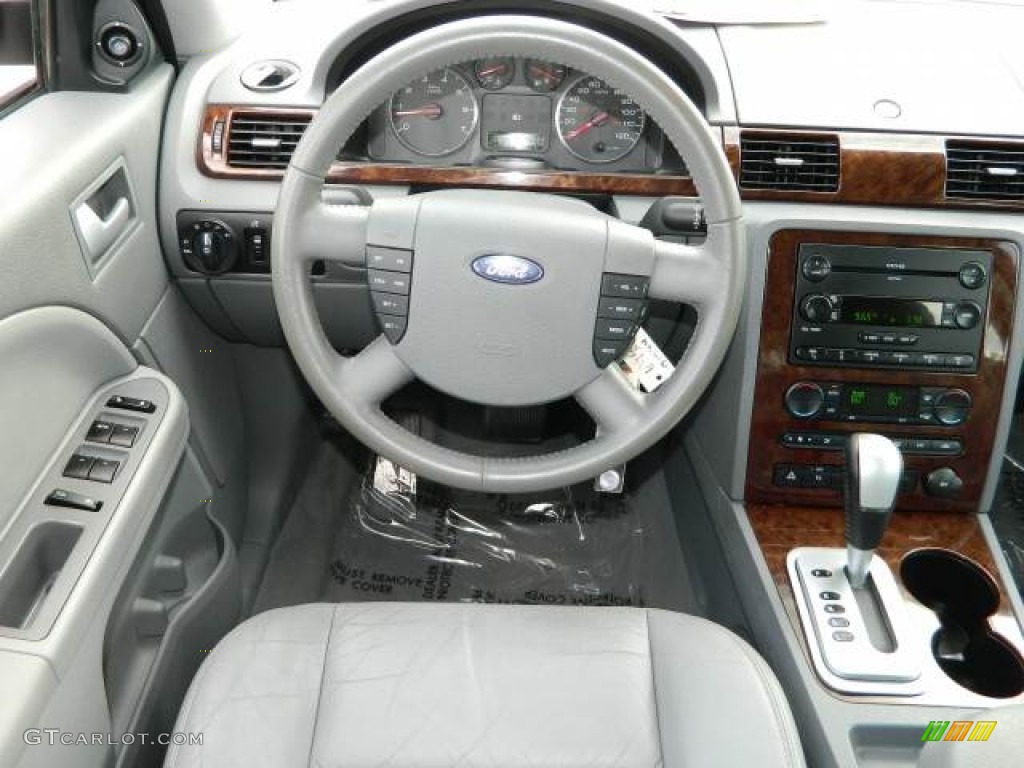 2005 Ford Five Hundred SEL Steering Wheel Photos