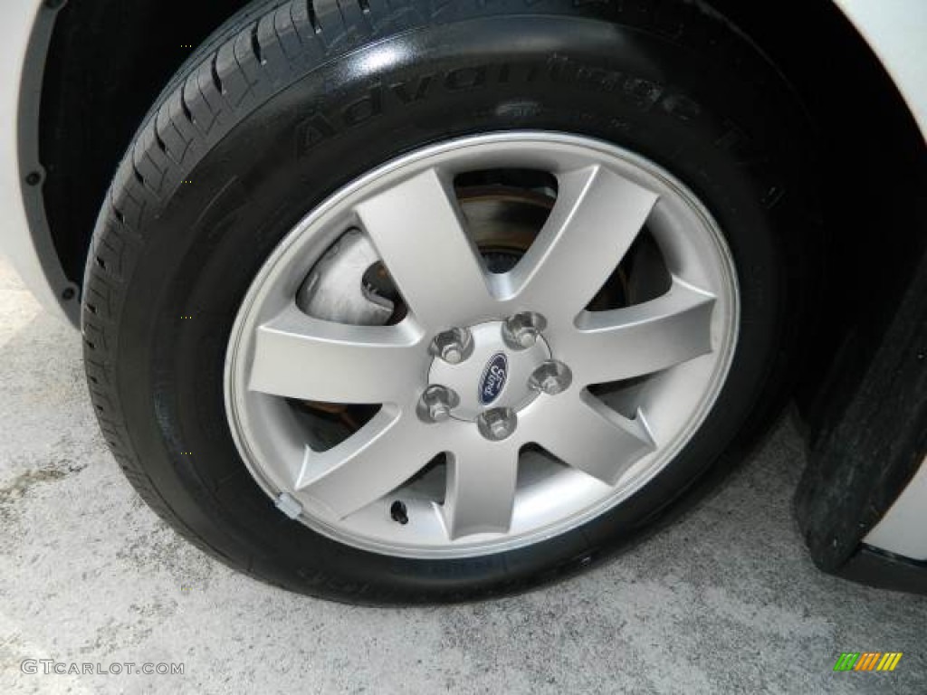 2005 Ford Five Hundred SEL Wheel Photos