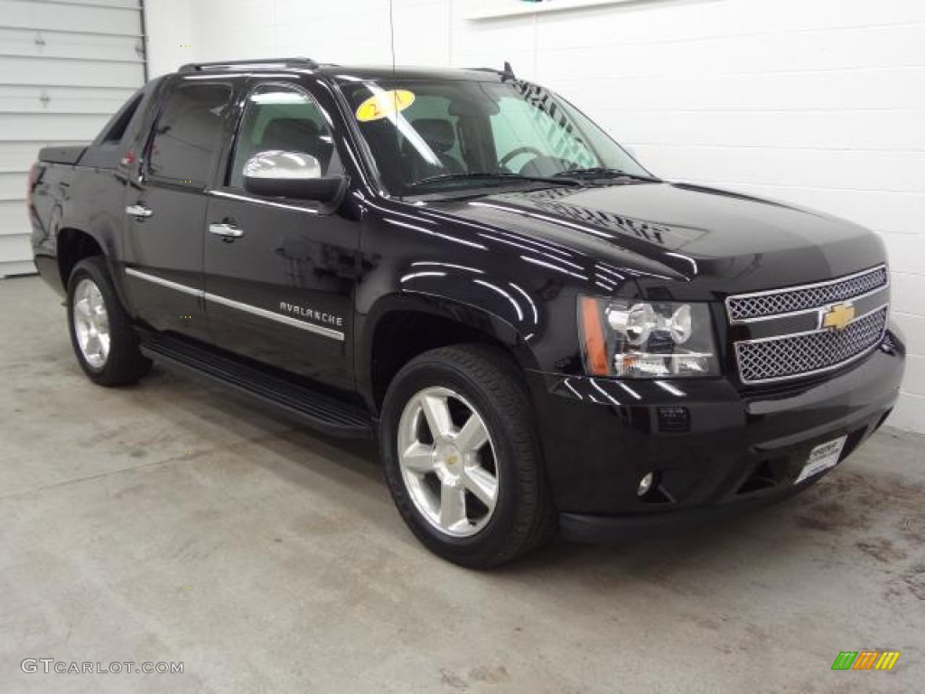 2011 Avalanche LTZ 4x4 - Black / Ebony photo #5