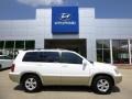 2002 Super White Toyota Highlander V6  photo #1