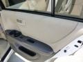 2002 Super White Toyota Highlander V6  photo #14