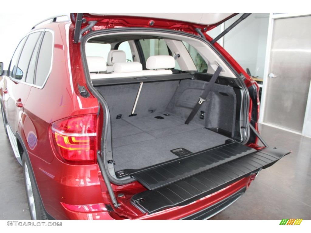 2013 BMW X5 xDrive 35i Trunk Photo #82647618