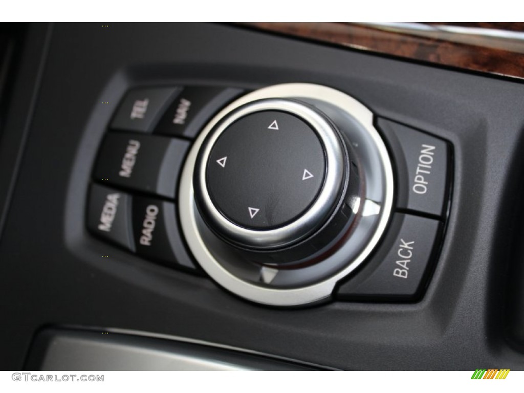 2013 BMW X5 xDrive 35i Controls Photo #82647757