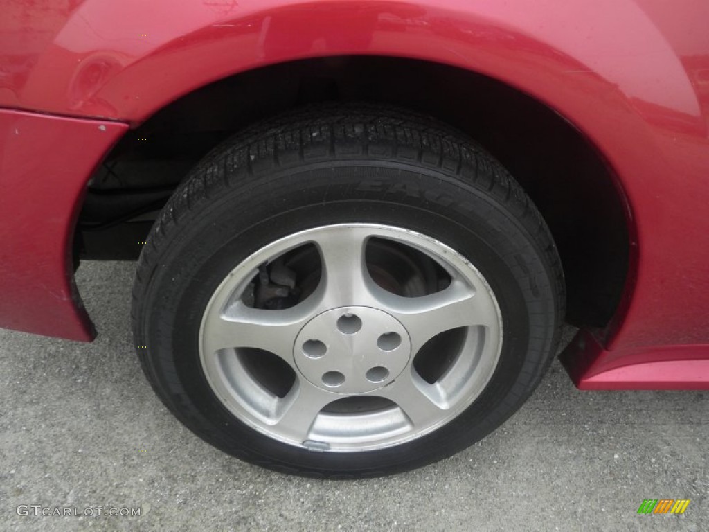 2002 Mustang V6 Convertible - Laser Red Metallic / Dark Charcoal photo #11