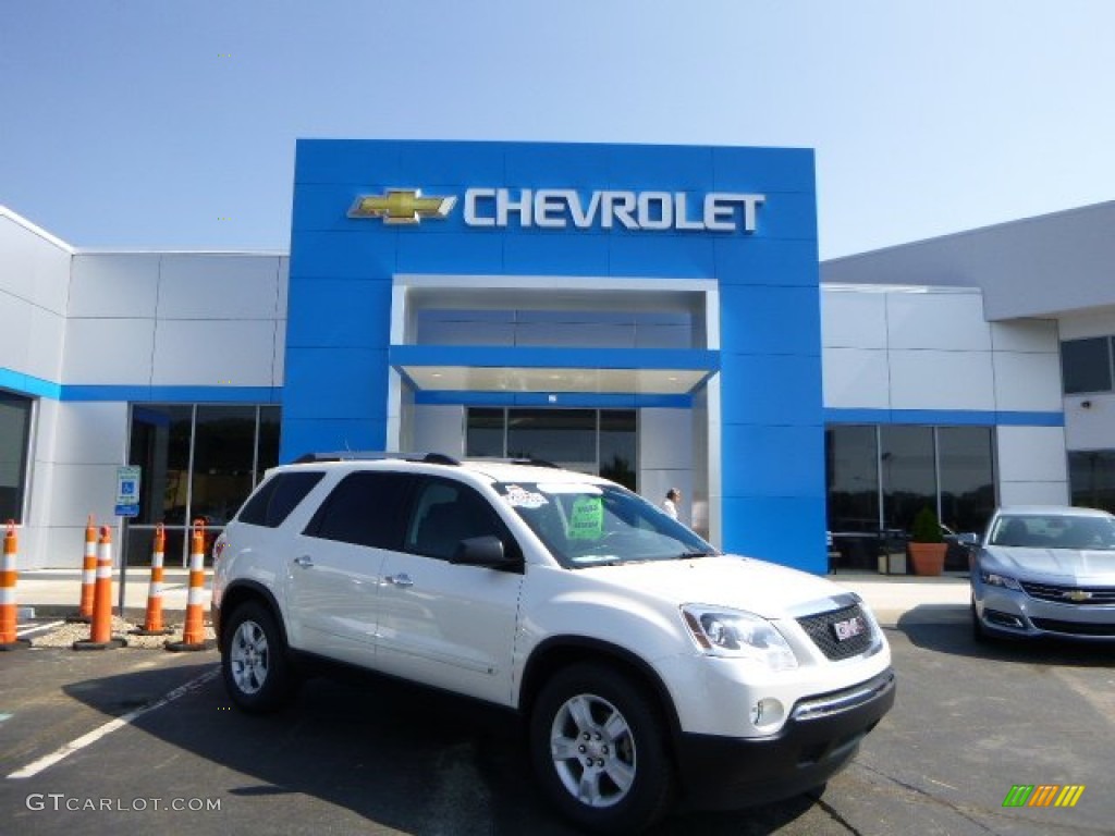 White Diamond Tricoat GMC Acadia