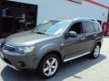 2009 Manitoba Green Metallic Mitsubishi Outlander XLS 4WD  photo #5