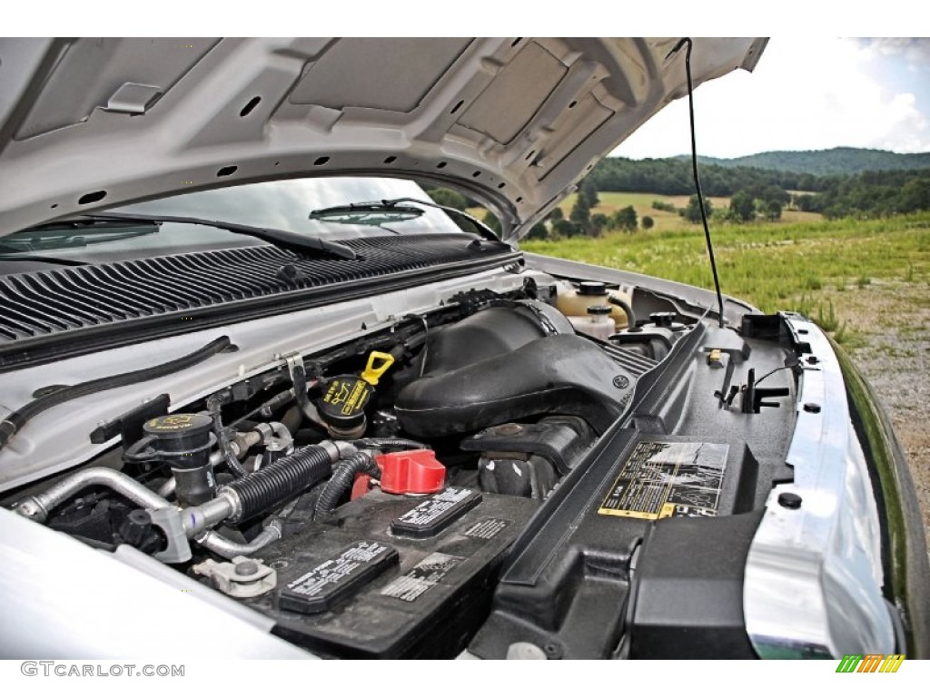 2011 Ford E Series Van E350 XLT Extended Passenger 5.4 Liter SOHC 16-Valve Triton V8 Engine Photo #82654126