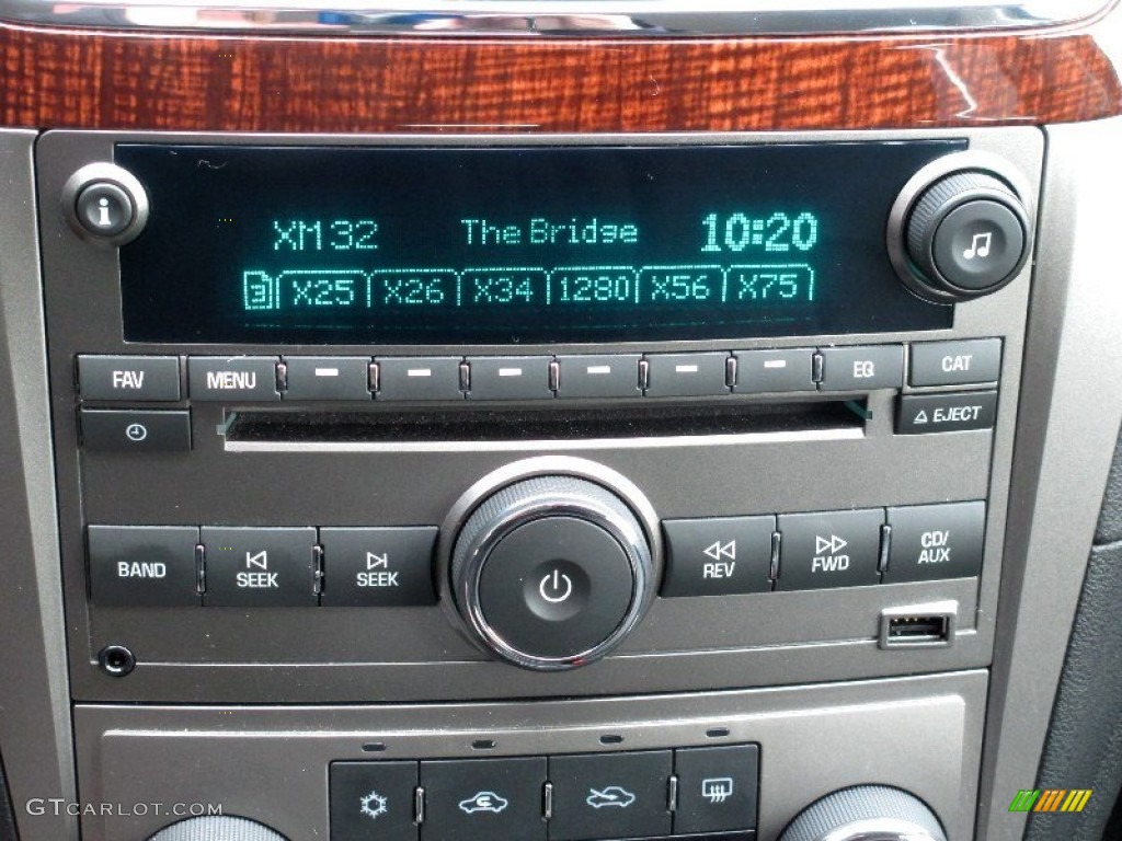 2010 Chevrolet Malibu LTZ Sedan Audio System Photo #82655896