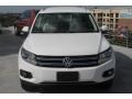 Candy White - Tiguan SE 4Motion Photo No. 2