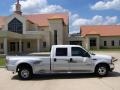 2001 Oxford White Ford F350 Super Duty Lariat Crew Cab Dually  photo #2