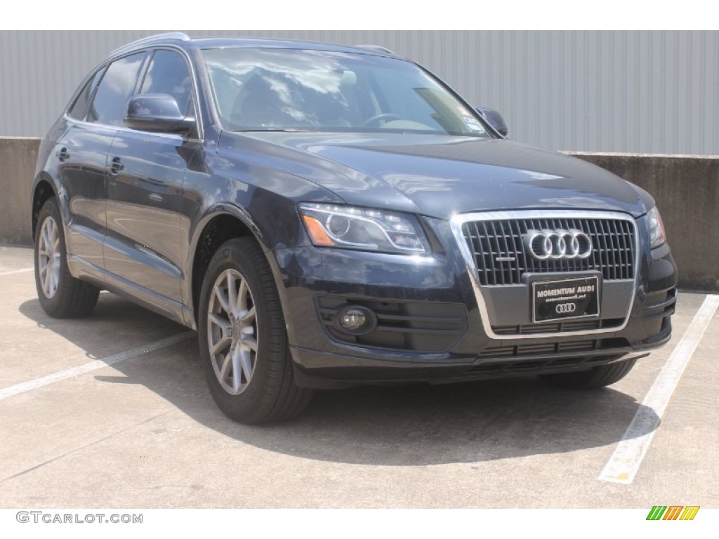 Moonlight Blue Metallic Audi Q5