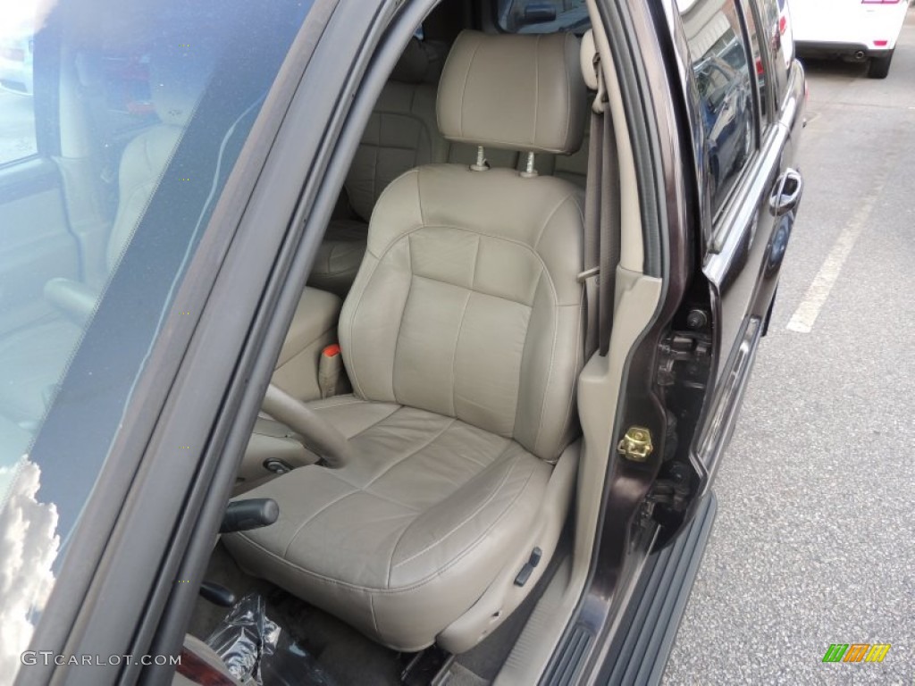 2004 Grand Cherokee Limited - Deep Lava Red Metallic / Sandstone photo #5