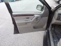 Sandstone 2004 Jeep Grand Cherokee Limited Door Panel