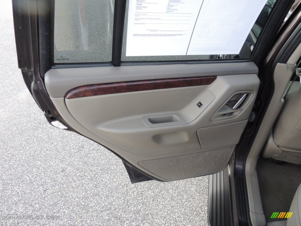 2004 Grand Cherokee Limited - Deep Lava Red Metallic / Sandstone photo #8