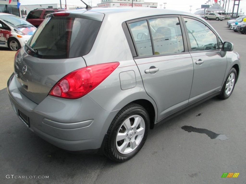 2007 Versa SL - Magnetic Grey Metallic / Charcoal photo #7