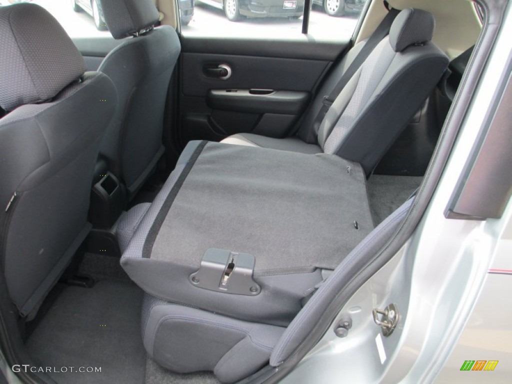 2007 Versa SL - Magnetic Grey Metallic / Charcoal photo #15