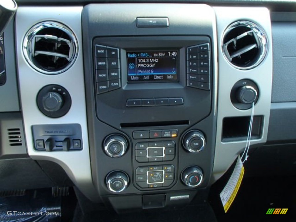 2013 Ford F150 XLT SuperCab 4x4 Controls Photo #82659418