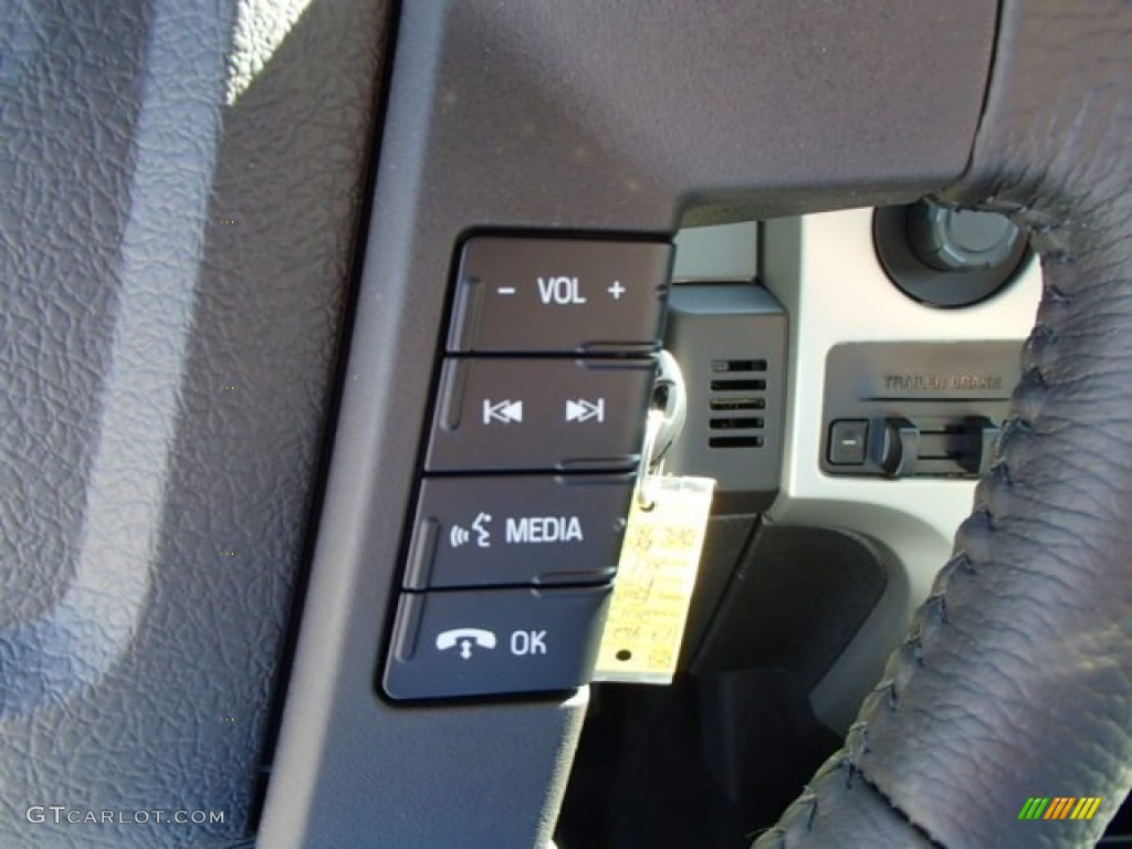 2013 Ford F150 XLT SuperCab 4x4 Controls Photo #82659520