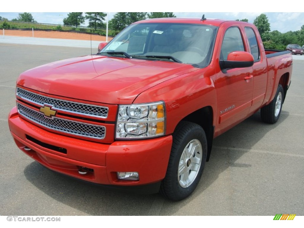 2013 Silverado 1500 LT Extended Cab - Victory Red / Light Cashmere/Dark Cashmere photo #2