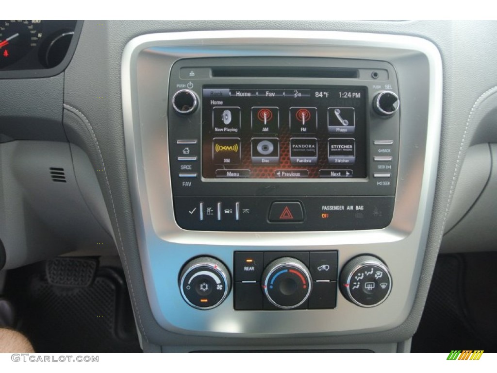 2013 GMC Acadia SLE Controls Photo #82660387