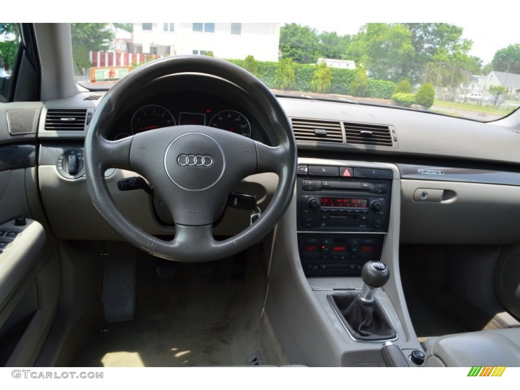 2004 Audi A4 1.8T quattro Sedan Grey Dashboard Photo #82661401