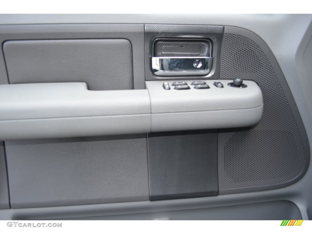 2004 F150 XLT SuperCrew - True Blue Metallic / Medium/Dark Flint photo #8