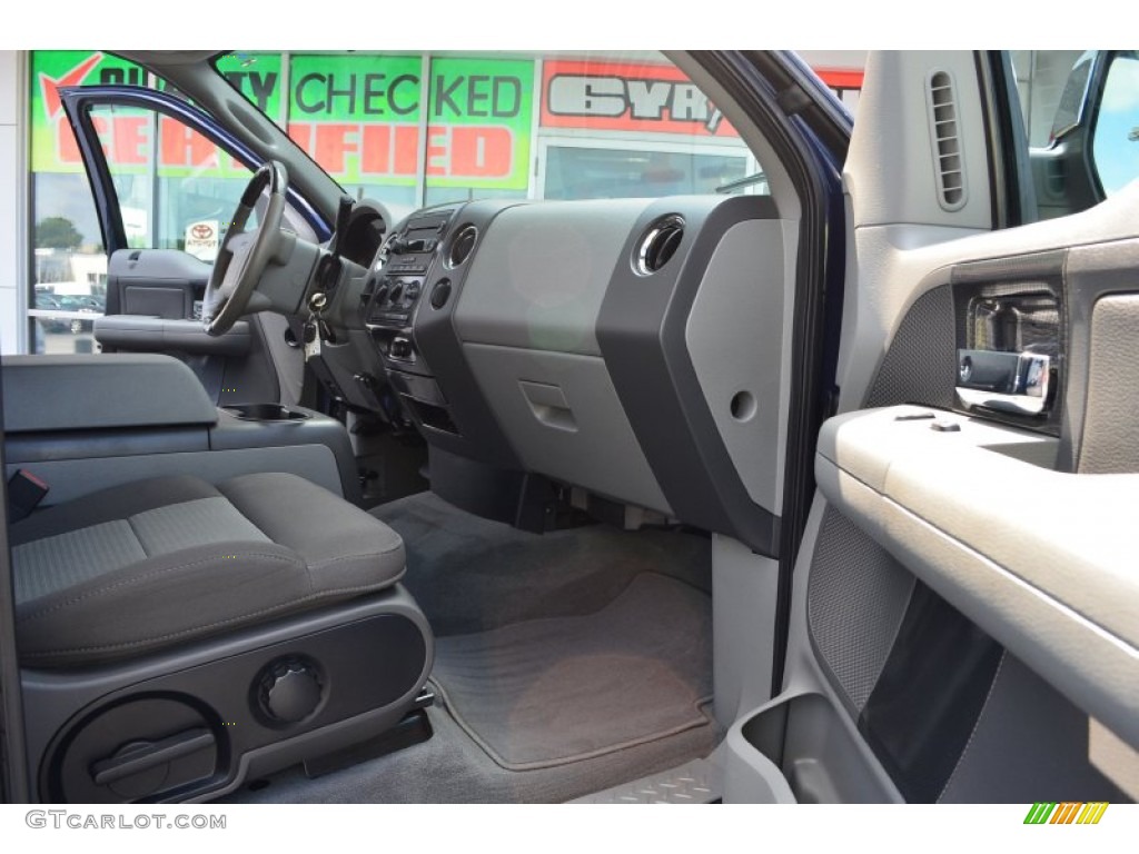 2004 F150 XLT SuperCrew - True Blue Metallic / Medium/Dark Flint photo #13