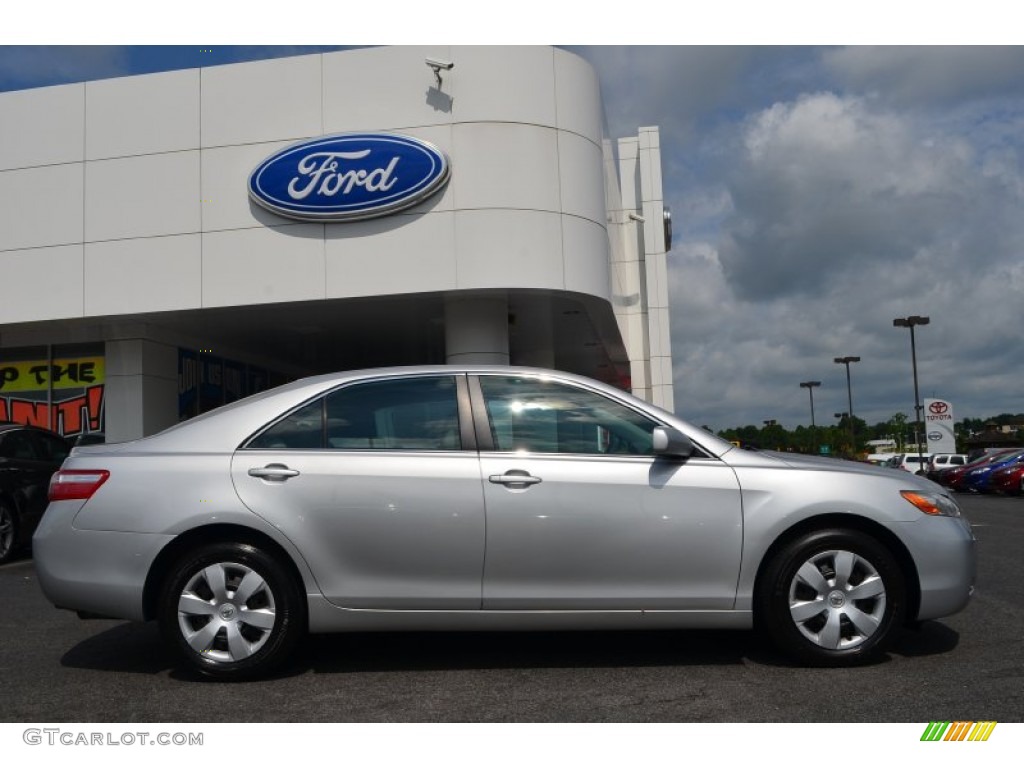 Classic Silver Metallic 2008 Toyota Camry LE Exterior Photo #82663546