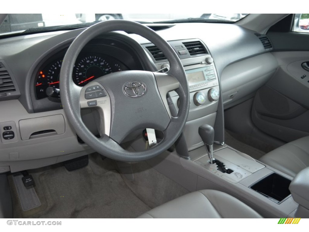 2008 Toyota Camry LE Dashboard Photos