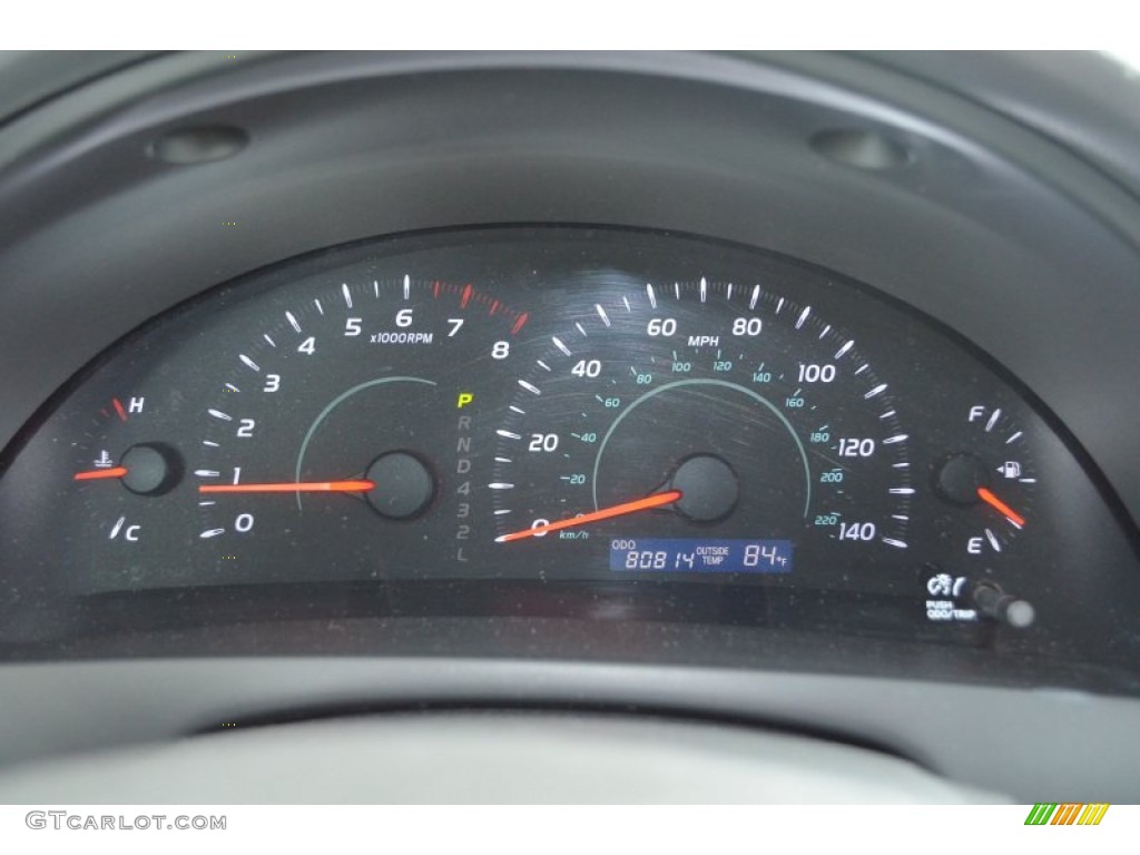 2008 Toyota Camry LE Gauges Photos