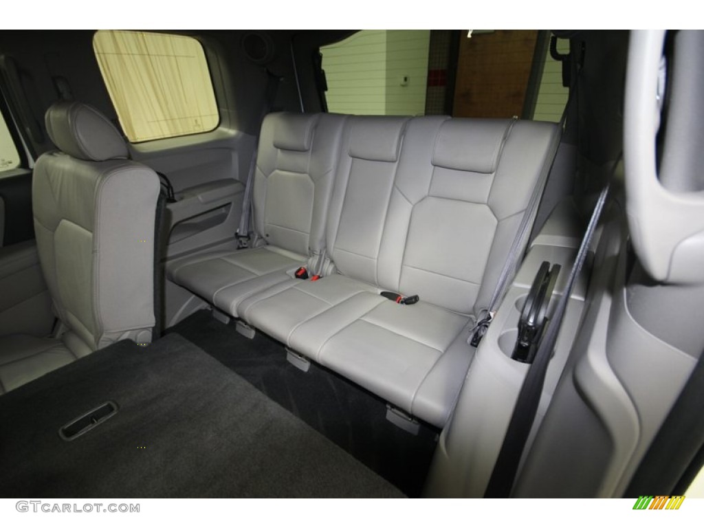 2010 Honda Pilot EX-L Rear Seat Photos