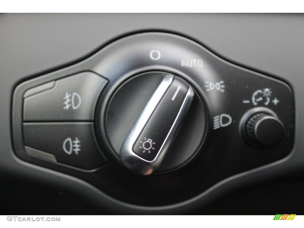 2013 Audi A5 2.0T quattro Coupe Controls Photo #82667345