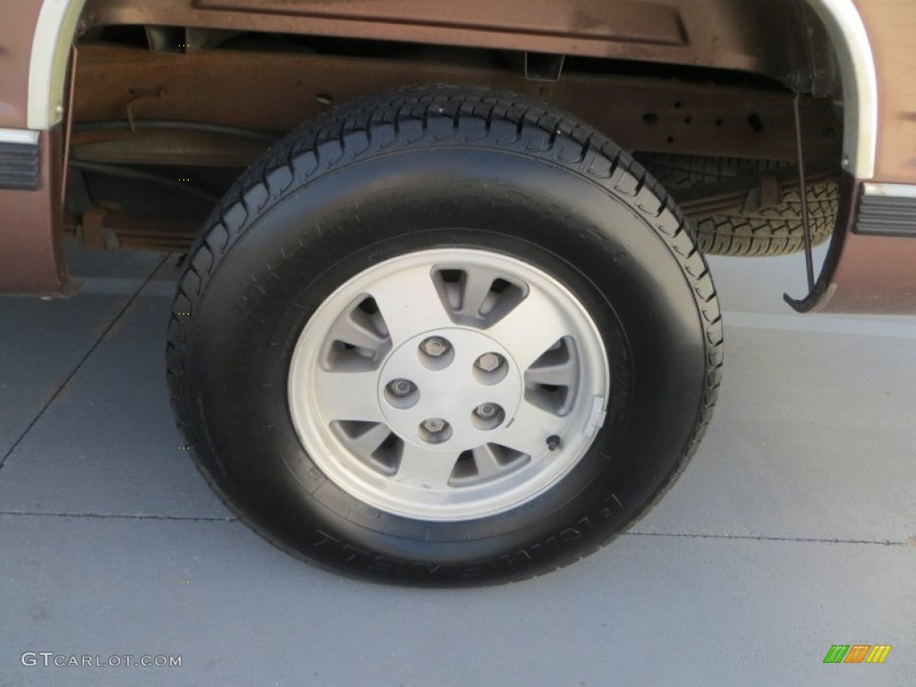 1994 Chevrolet C/K C1500 Regular Cab Wheel Photos