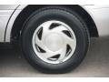 2002 Toyota Sienna LE Wheel and Tire Photo