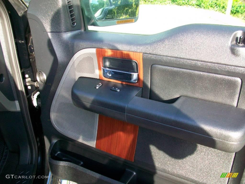 2006 F150 Lariat SuperCrew 4x4 - Black / Black/Medium Flint photo #10