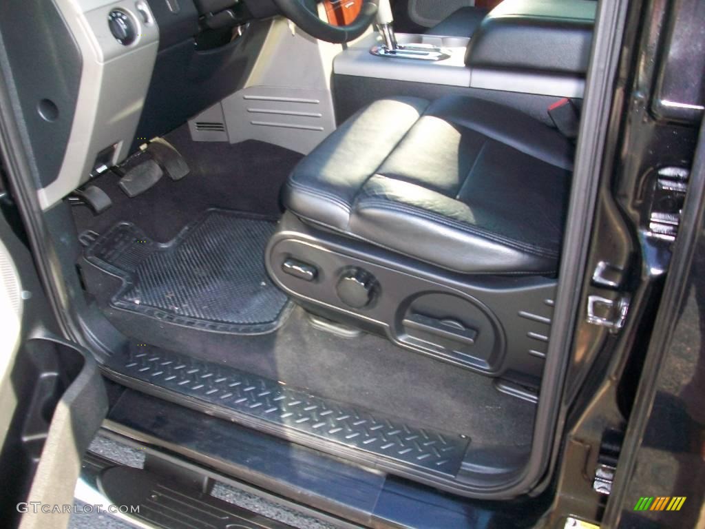 2006 F150 Lariat SuperCrew 4x4 - Black / Black/Medium Flint photo #11