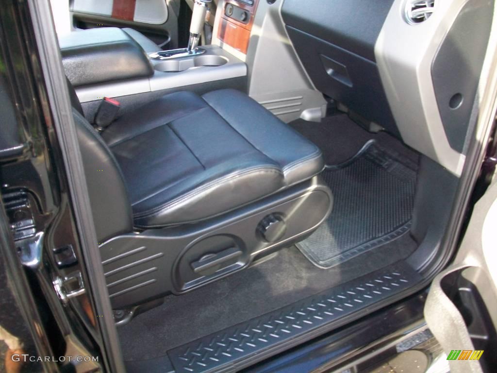 2006 F150 Lariat SuperCrew 4x4 - Black / Black/Medium Flint photo #12