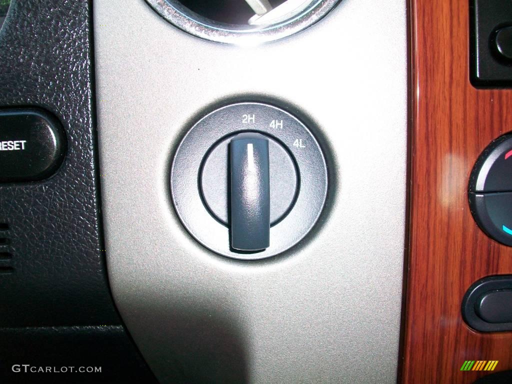 2006 F150 Lariat SuperCrew 4x4 - Black / Black/Medium Flint photo #17
