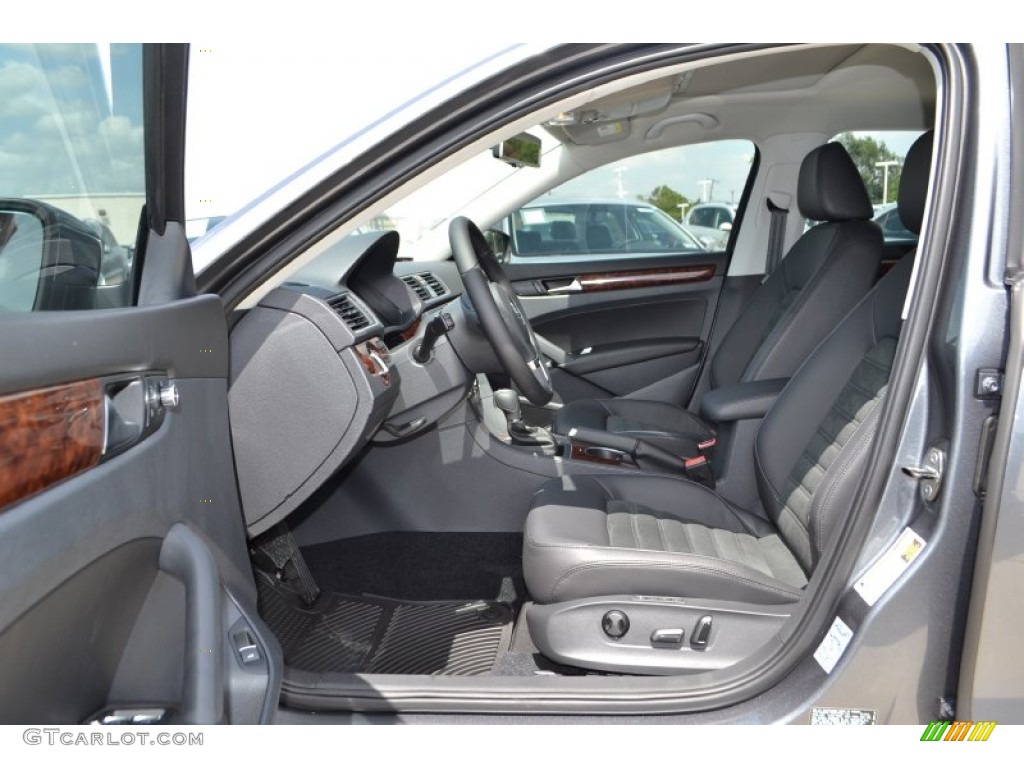 2013 Volkswagen Passat TDI SEL Front Seat Photos