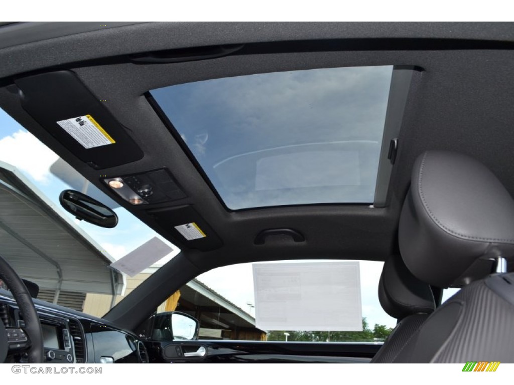 2013 Volkswagen Beetle TDI Sunroof Photos