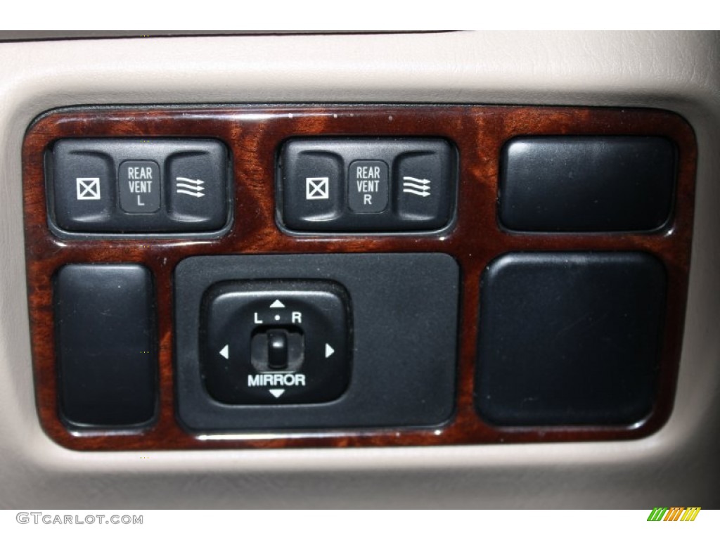 2002 Land Cruiser  - Natural White / Ivory photo #14