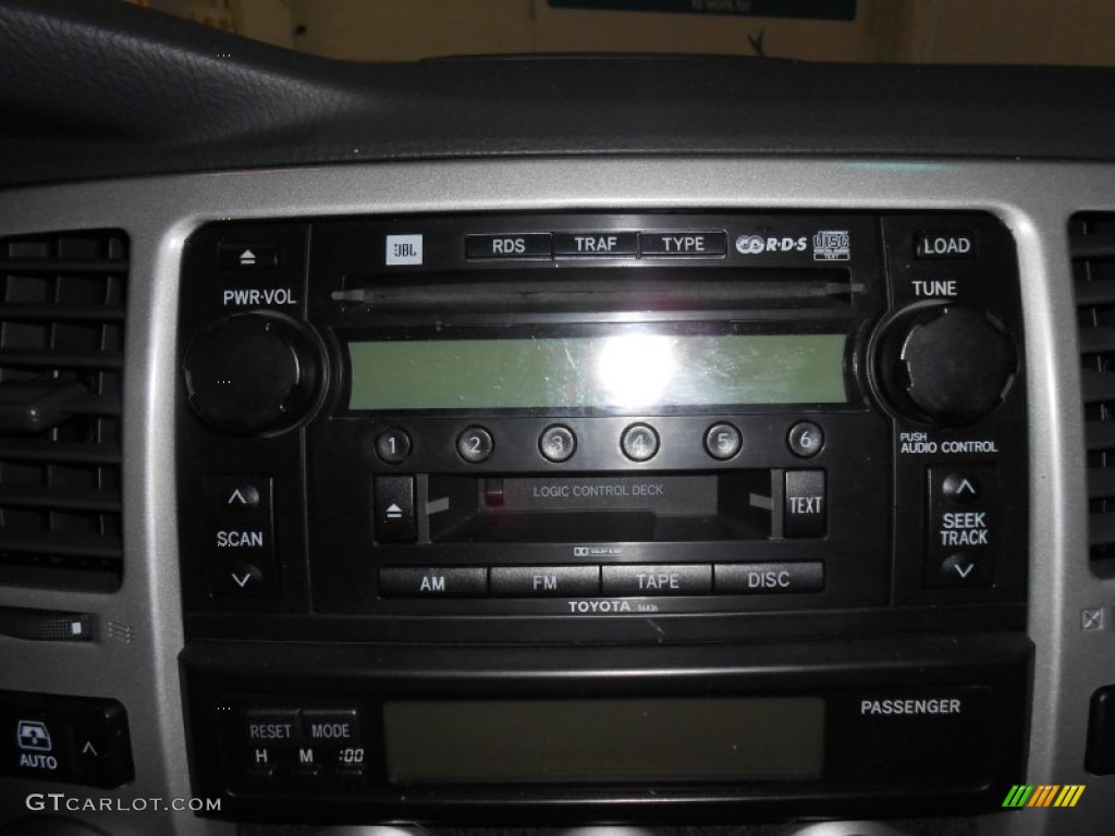 2004 Toyota 4Runner Limited 4x4 Audio System Photos