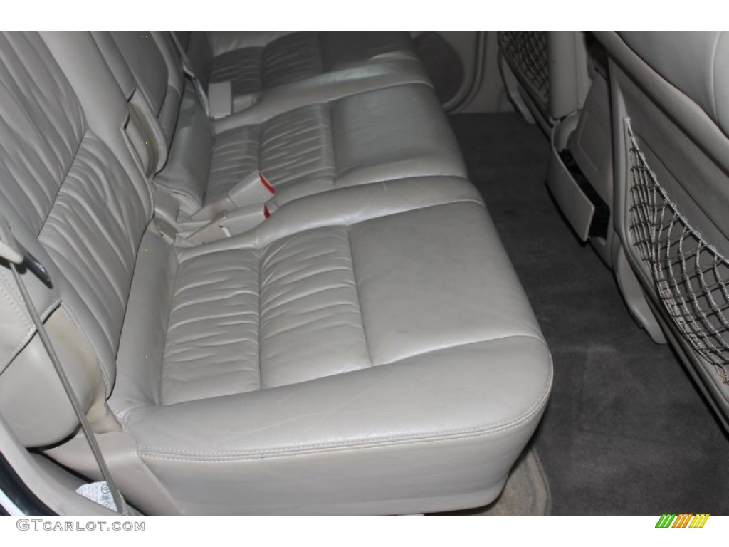 2002 Land Cruiser  - Natural White / Ivory photo #34