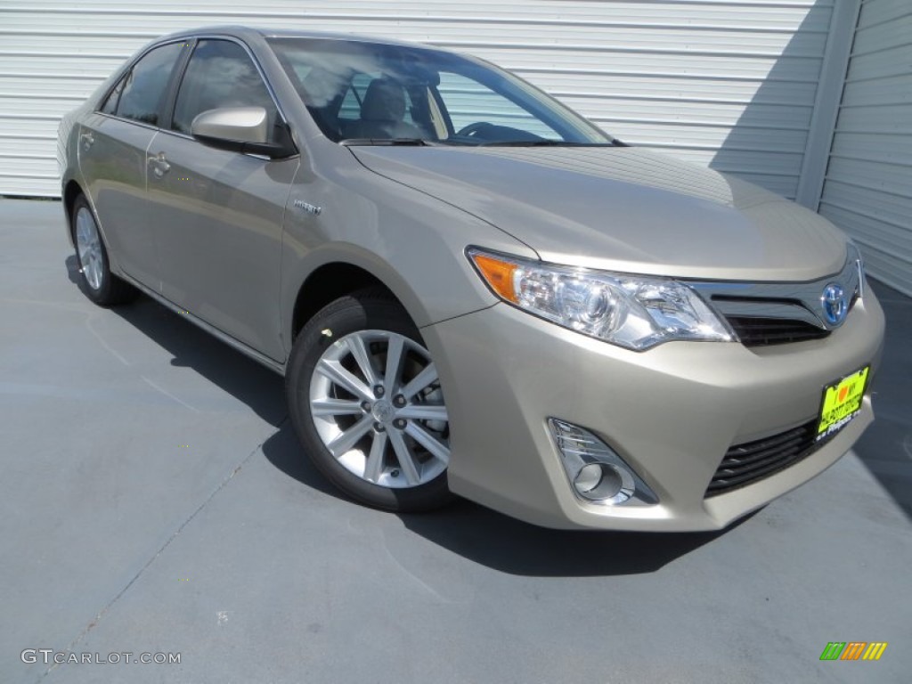 2013 Camry Hybrid XLE - Champagne Mica / Ivory photo #1