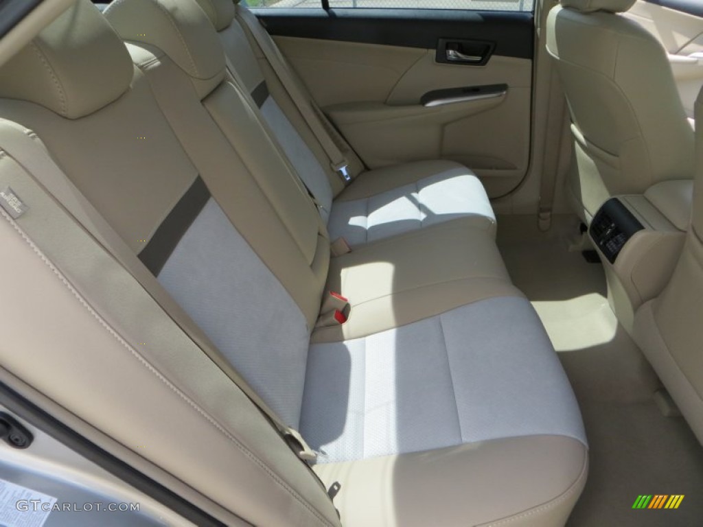 2013 Camry Hybrid XLE - Champagne Mica / Ivory photo #21