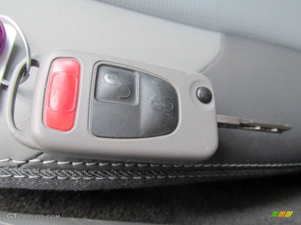 2006 Chrysler Crossfire Limited Coupe Keys Photo #82689932