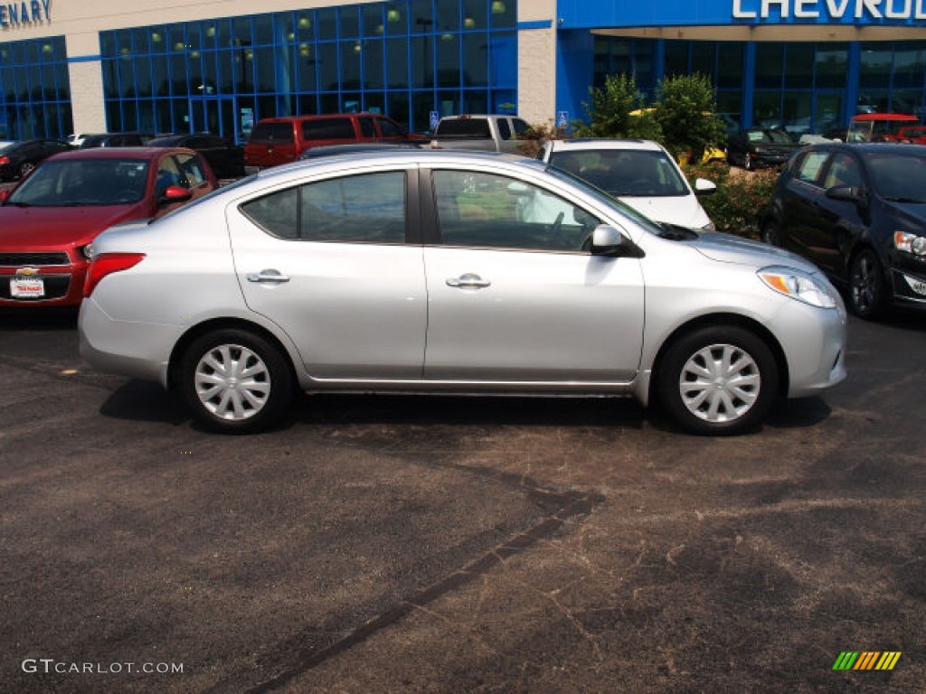 2012 Versa 1.6 SV Sedan - Brilliant Silver Metallic / Charcoal photo #1