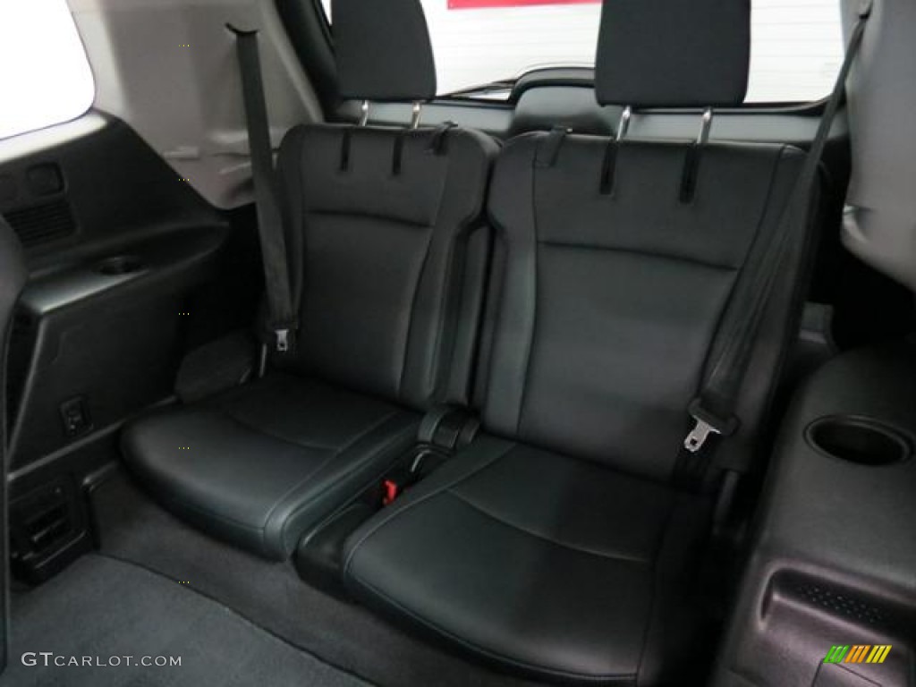 Black Interior 2011 Toyota Highlander SE 4WD Photo #82694071