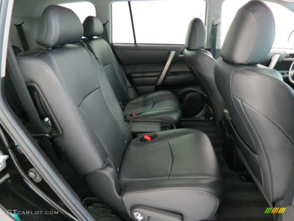 Black Interior 2011 Toyota Highlander SE 4WD Photo #82694536