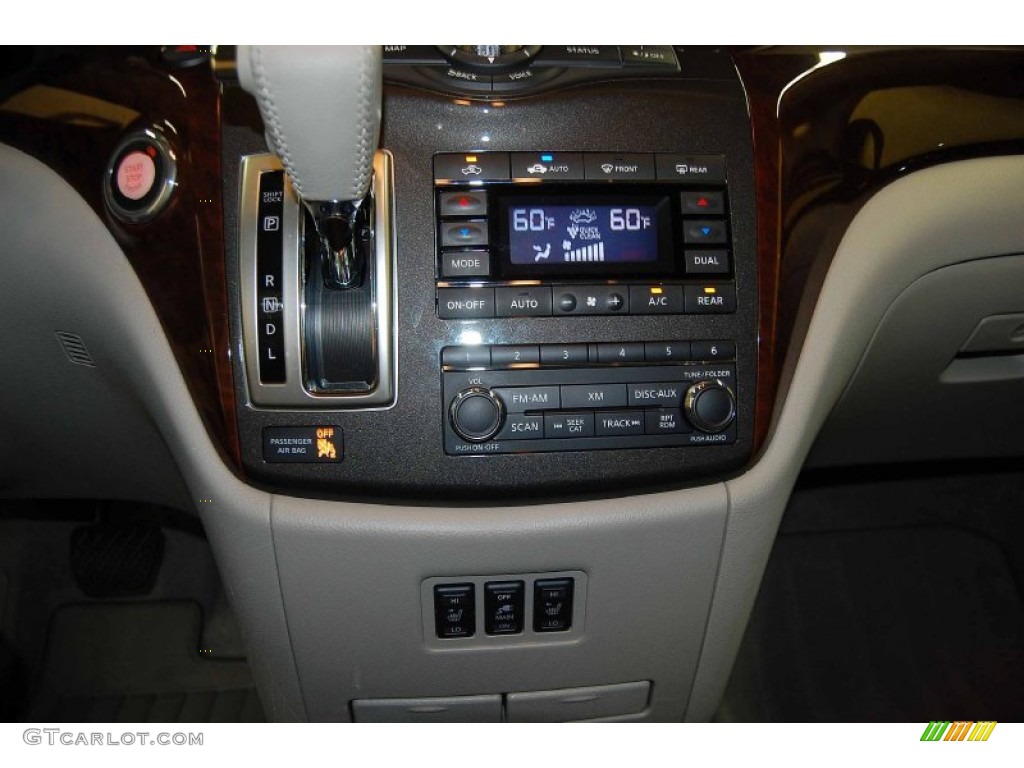 2012 Nissan Quest 3.5 LE Controls Photo #82694853